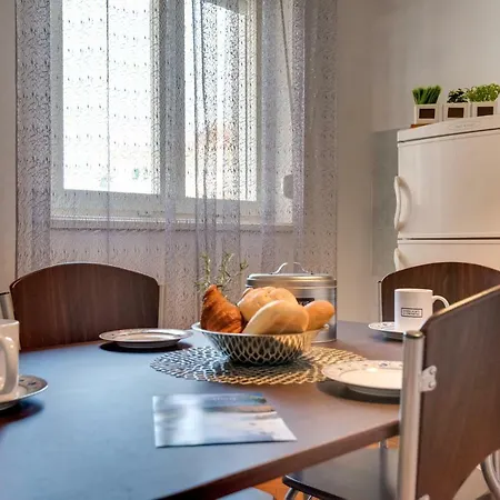 Cozy Stana In Grebastica Apartment *