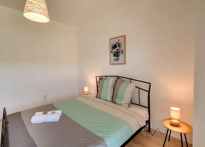 Cozy Stana In Grebastica Appartement Šibenik