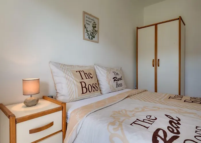 Cozy Stana In Grebastica Apartman