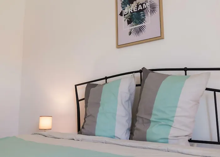 Cozy Stana In Grebastica *